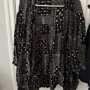 Black and White Patterned Women's Boho Kimono